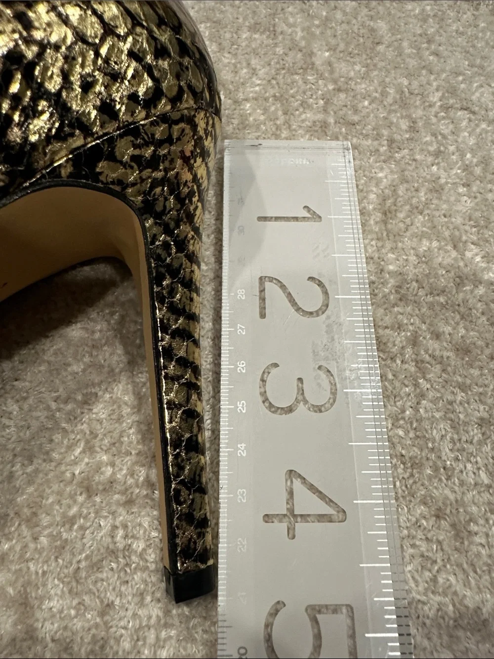 Vince Camuto Gold Snake-Print Pointed Toe Pumps- new without box